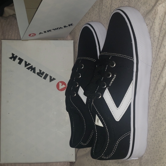 Airwalk Rieder Pro low top sneakers Sz. 1.5 - Picture 1 of 6